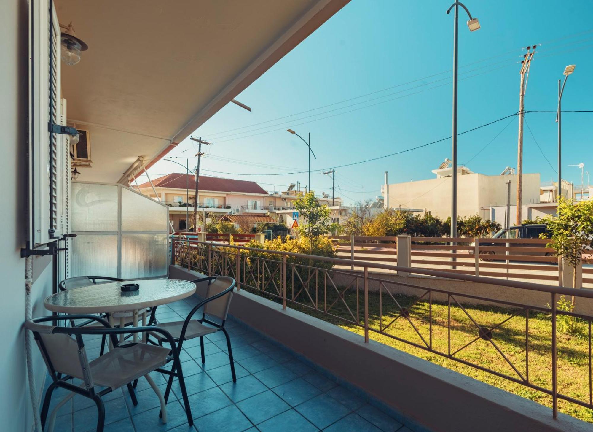 Cherry House Preveza Buitenkant foto